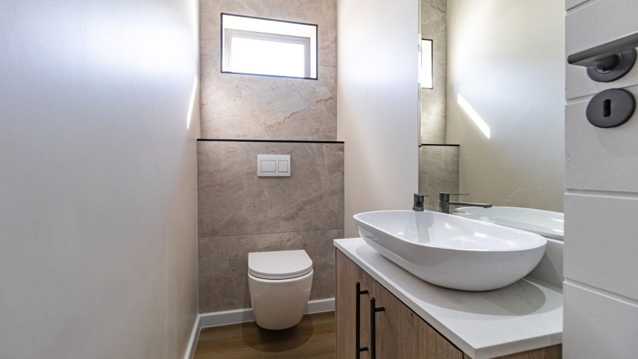 3 Bedroom Property for Sale in Heldervue Western Cape